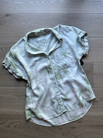 Cloth & Stone Button Down Top