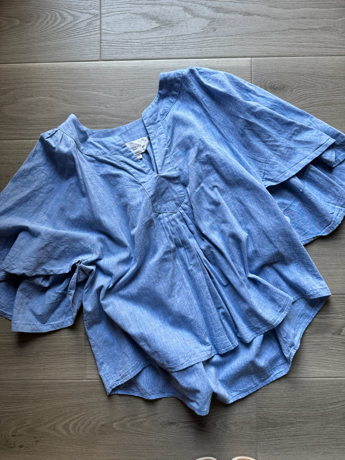Pomander Blue Top
