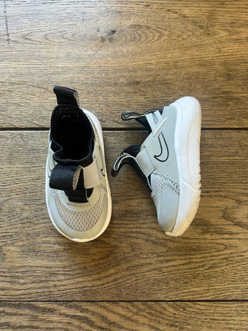 Nike Grey