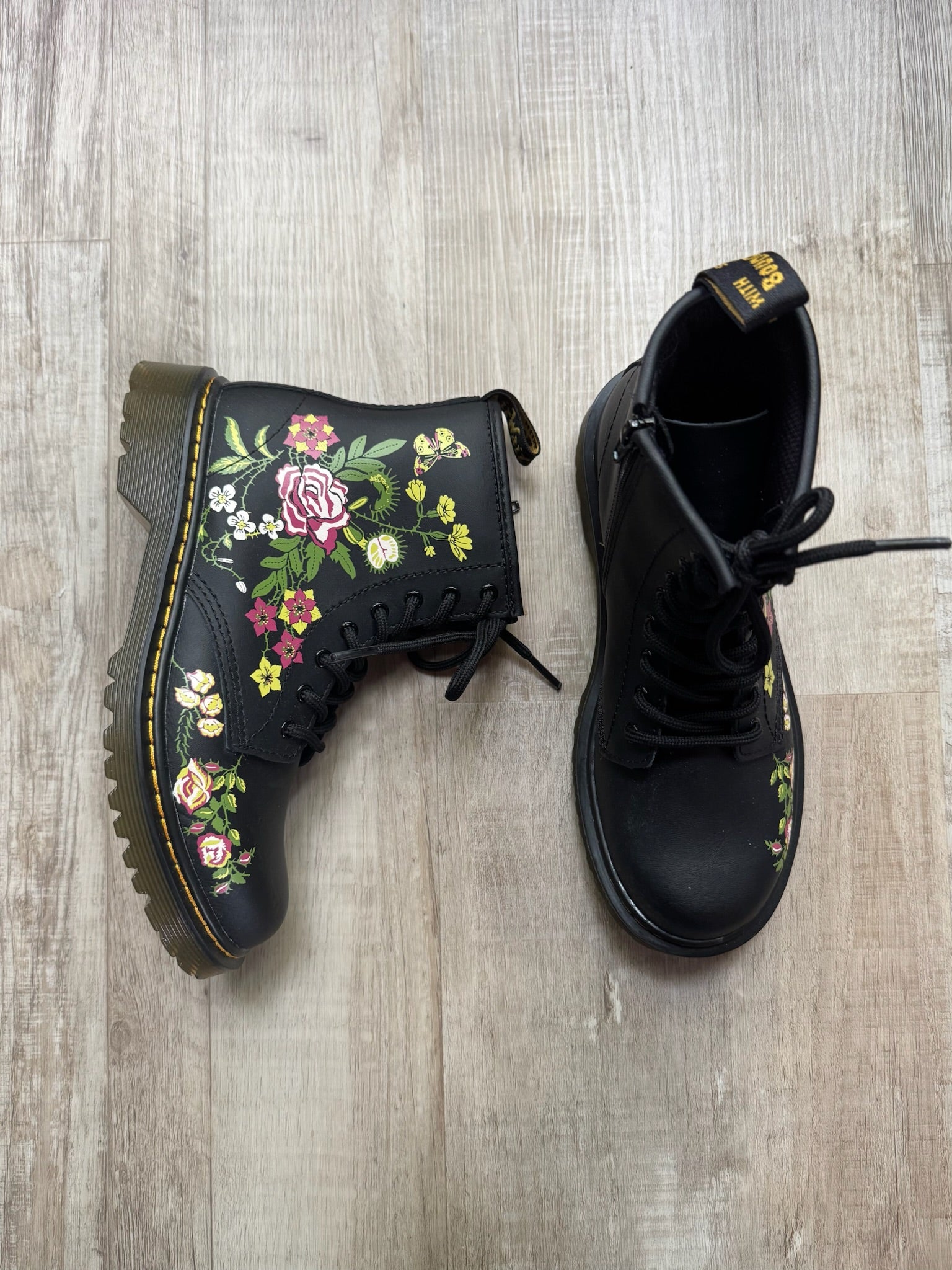Dr Marten Floral Boots