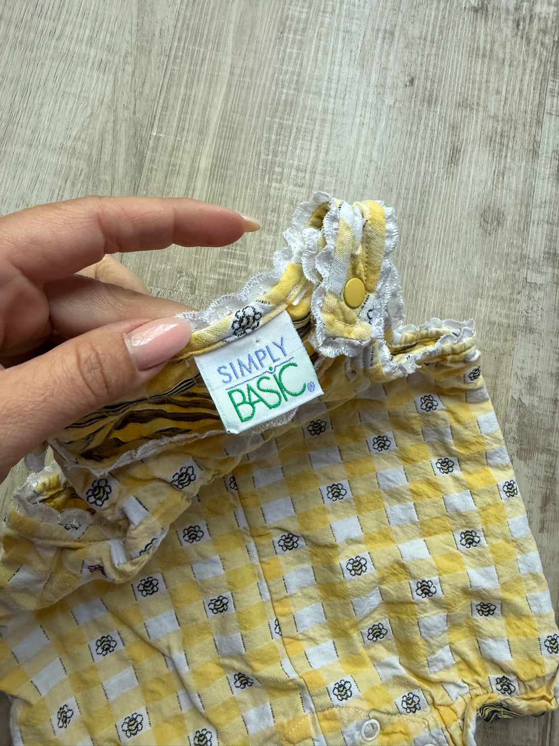 Vintage Yellow Bubble