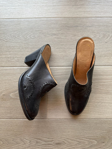 Jack Rogers Black Mules