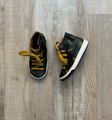 MAA Black Shoes