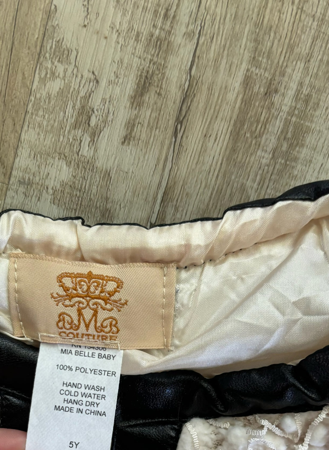 Boutique Cream/Black Jacket