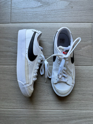 Nike White Black Check Shoes