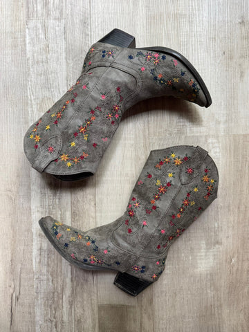 Boutique Floral Boots