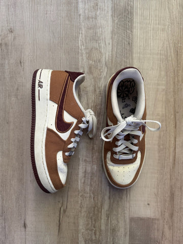 Nike Air Brown