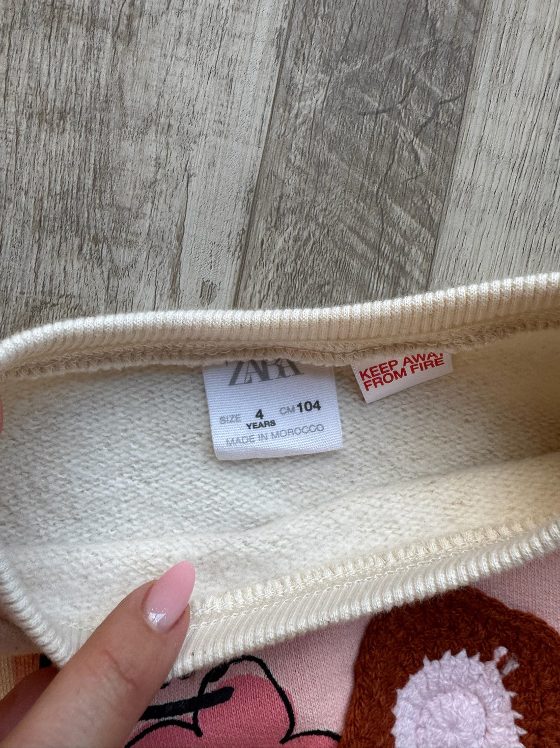 Zara Flower Pullover