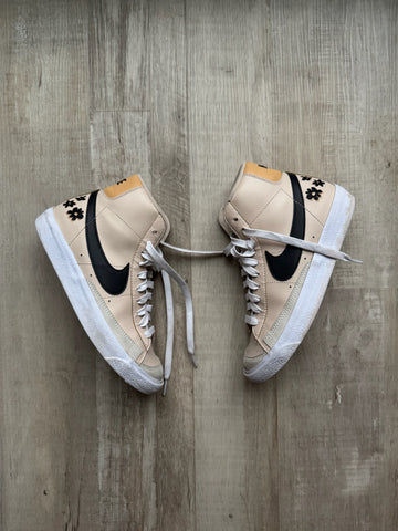 Nike Cream Shoes