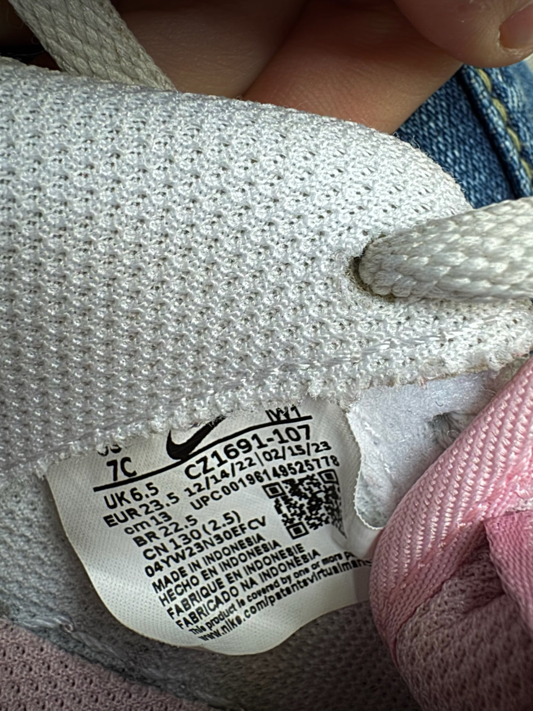 Nike White w/ Pink Check