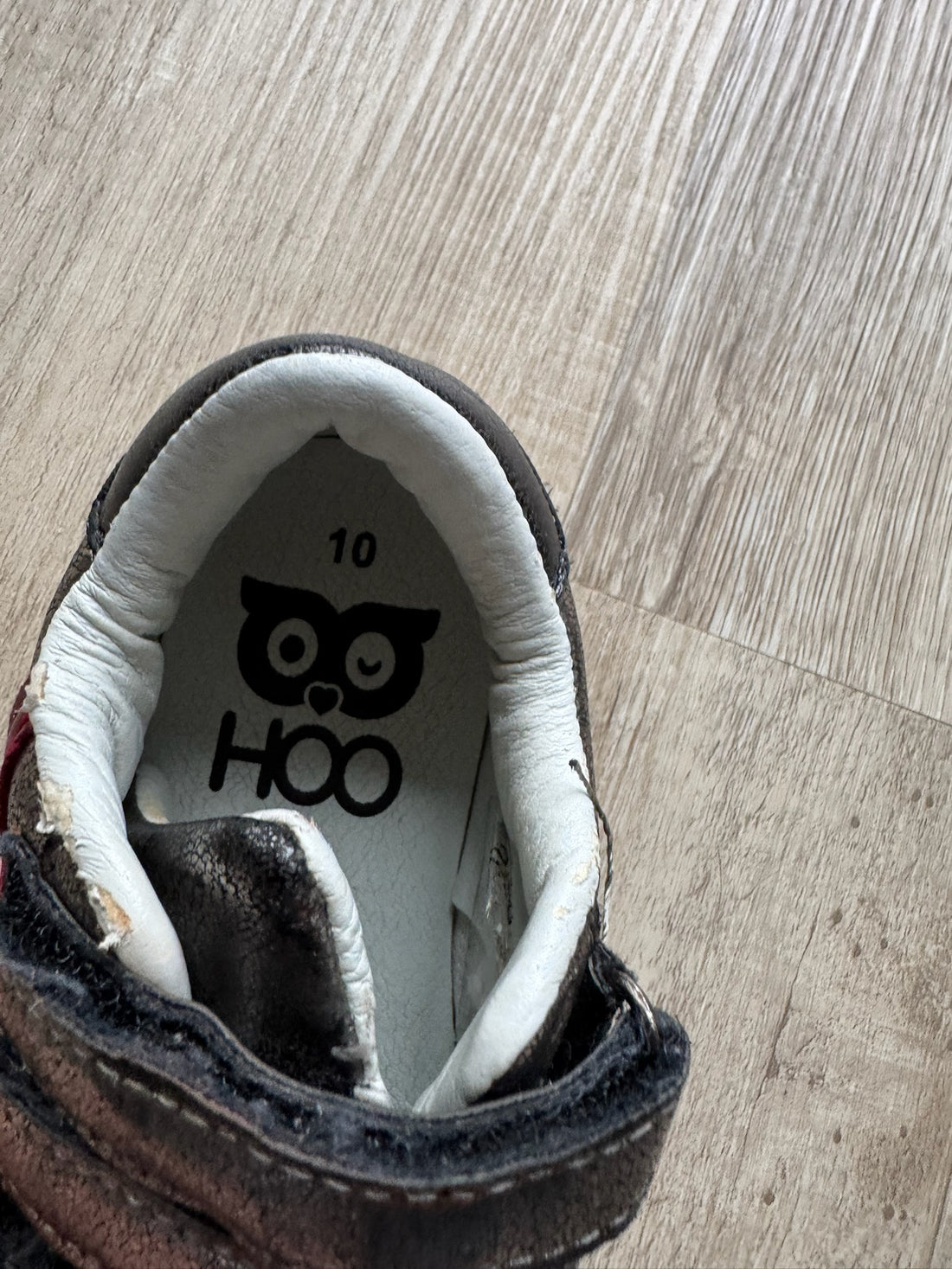 Hoo Black Velcro Shoes