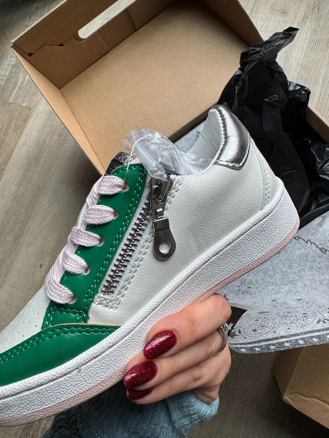 Vintage Havana White w/ Green Shoe - NEW