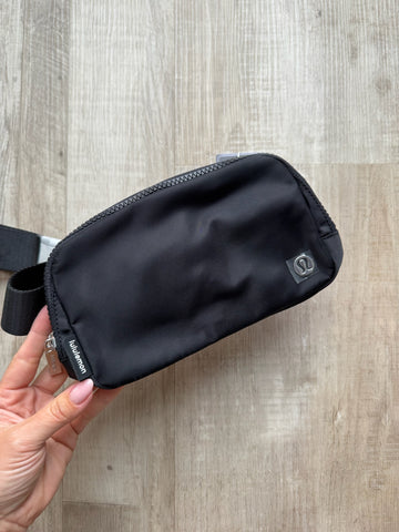 Lulu Everywhere Belt Bag - NEW
