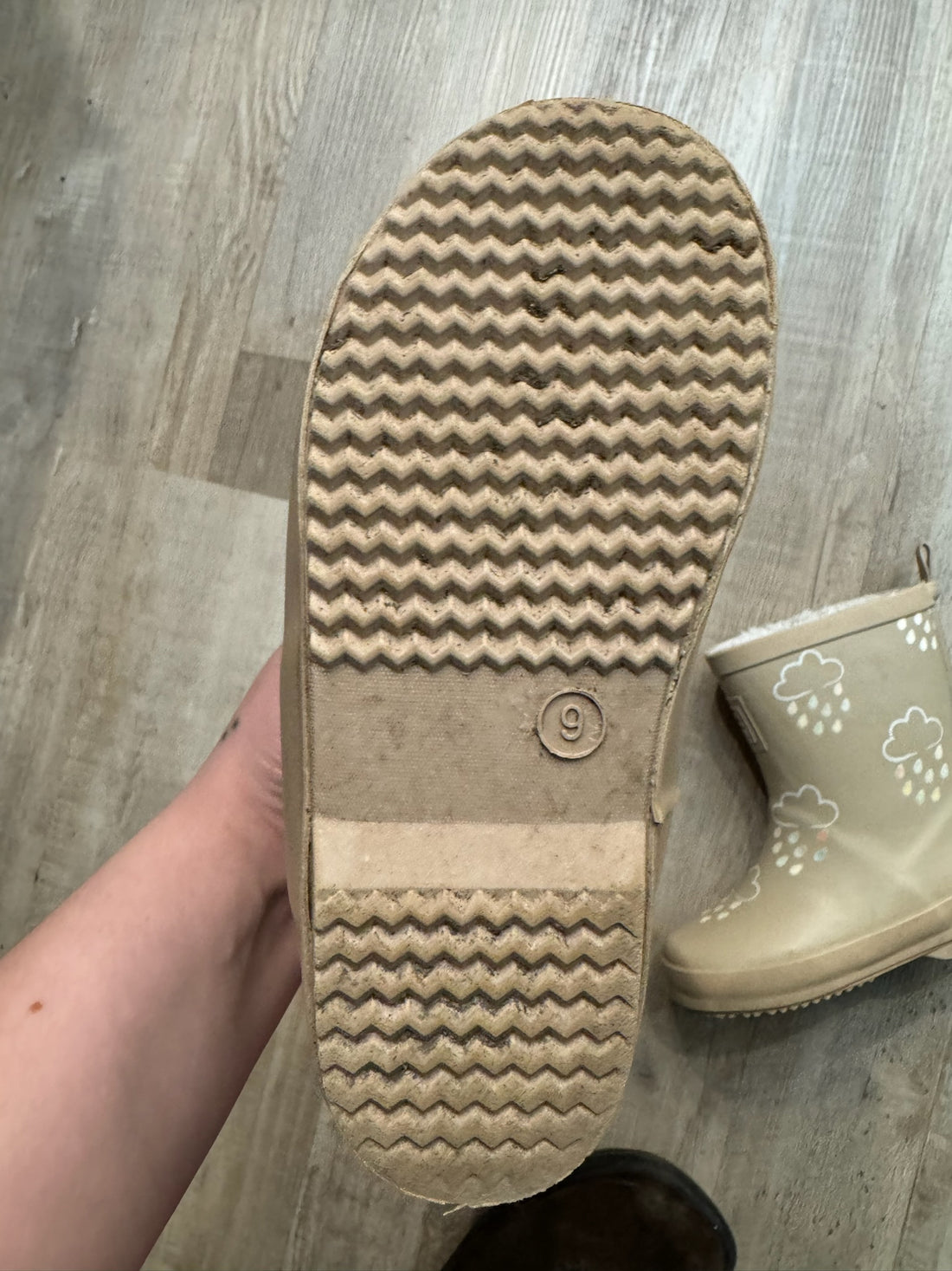 Tan Cloud Rainboots