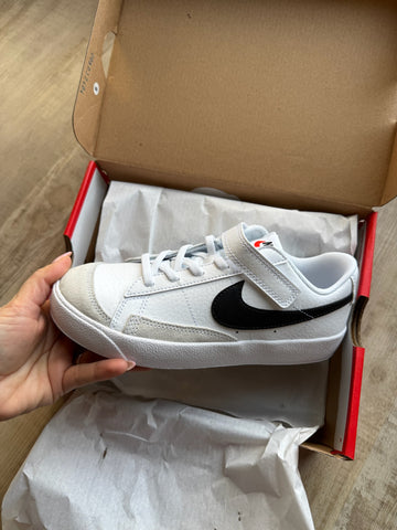 Nike Blazer Low Shoes - NEW
