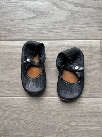 Mon Petit Black Moccs