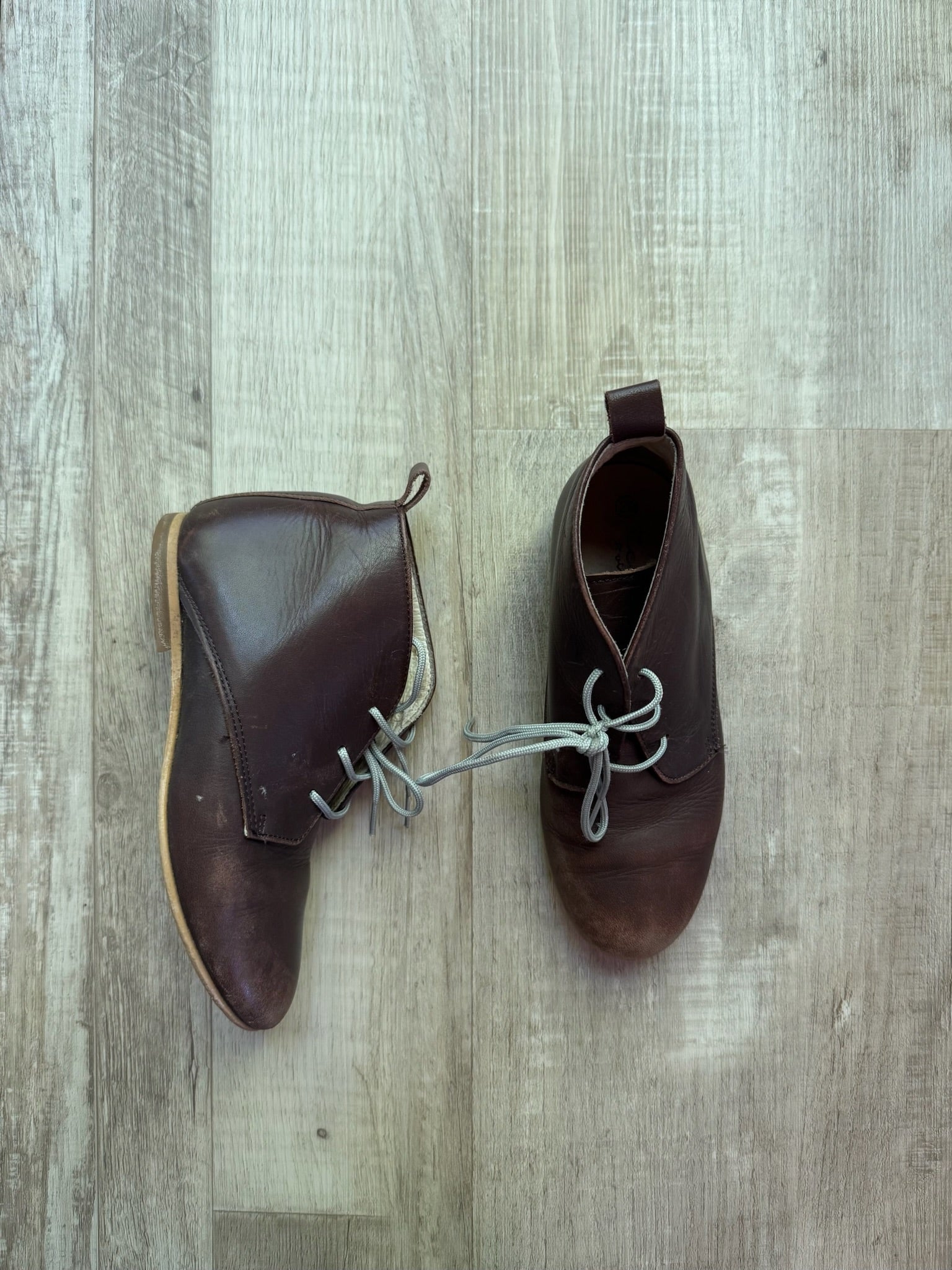 Tocoto Brown Leather Booties