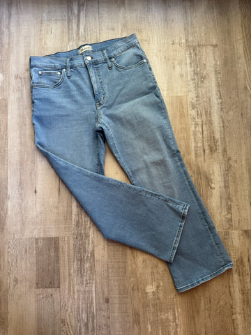 Madewell Mid Rise Kick Out Jeans - W