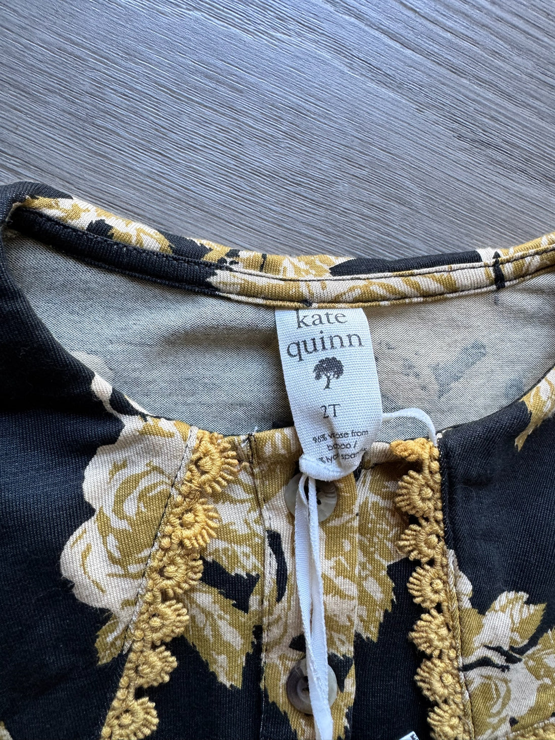 Kate Quinn Gold Rose Bubble - NEW