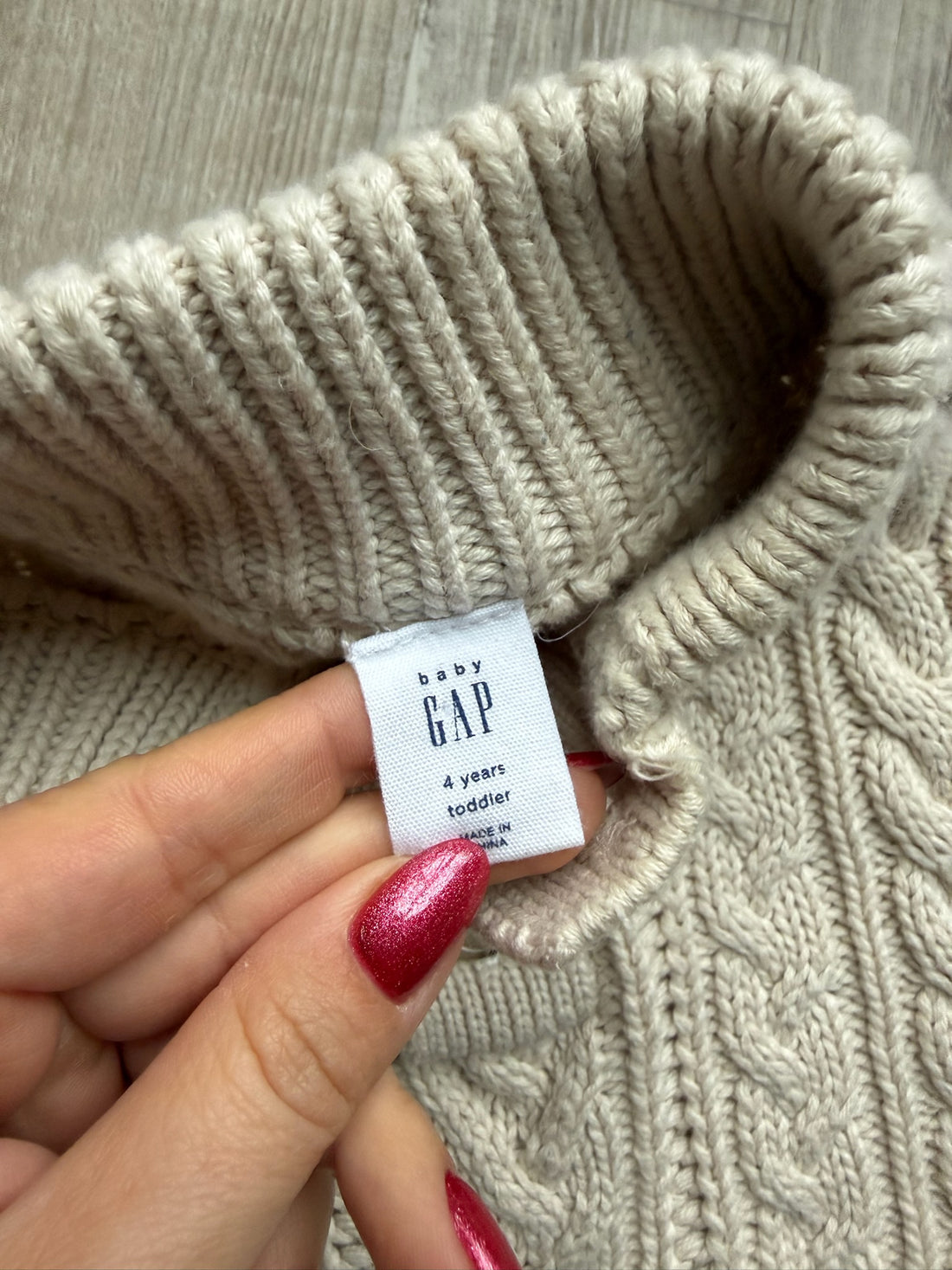 Gap Cable knit Sweater
