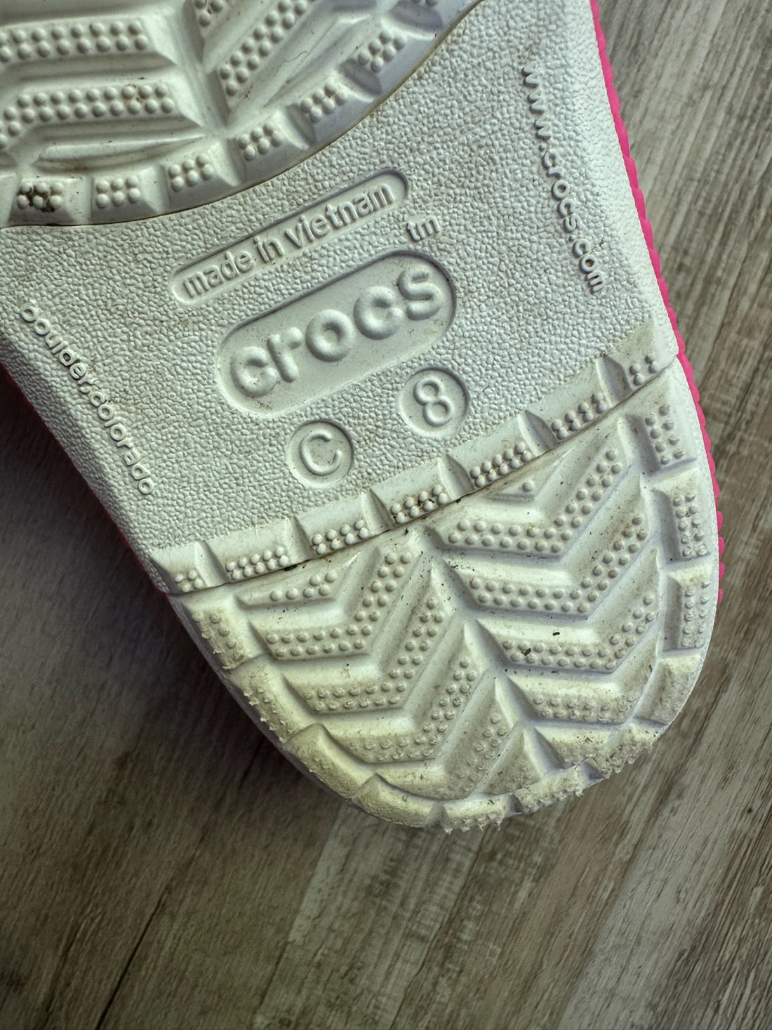 Crocs Light Up White w/ Pink