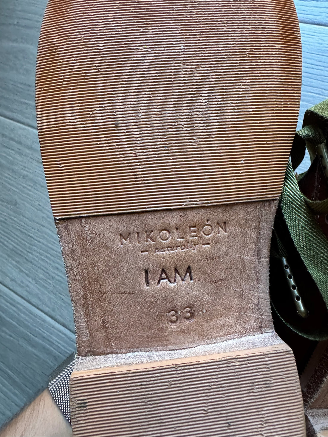 Mikoleon Leather Loafers