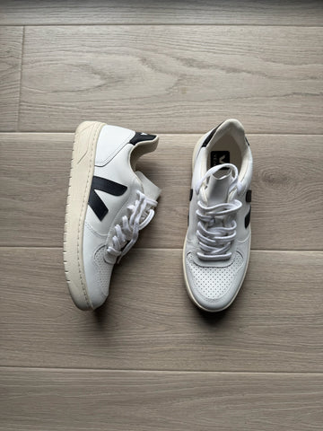 Veja White Shoes - W