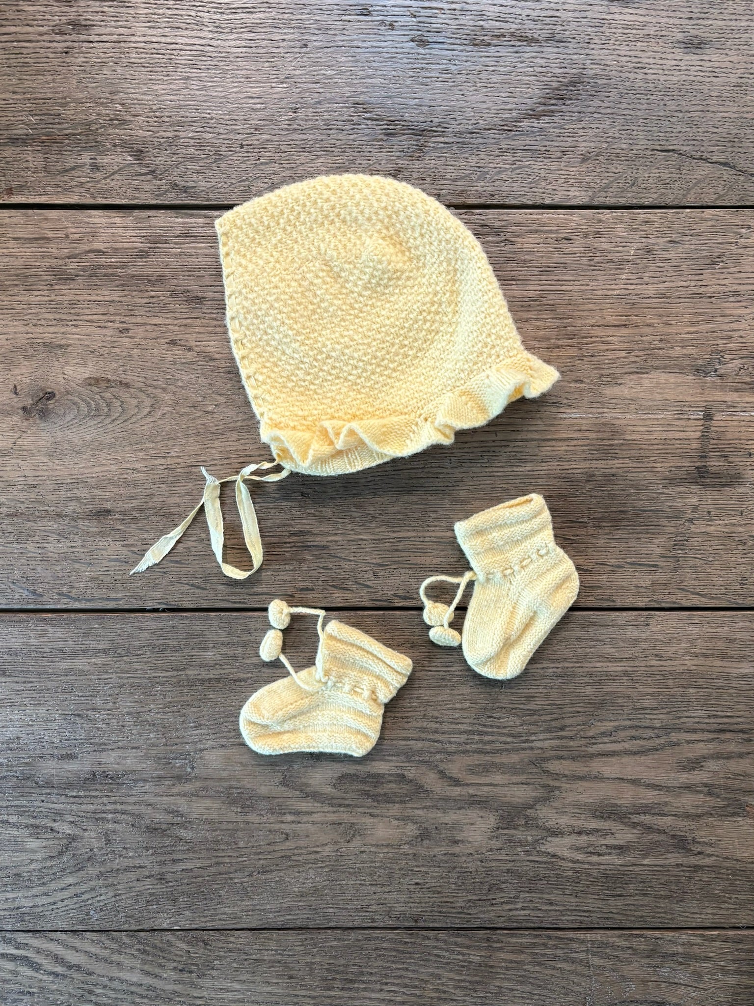 Vintage Yellow Bonnet & Booties