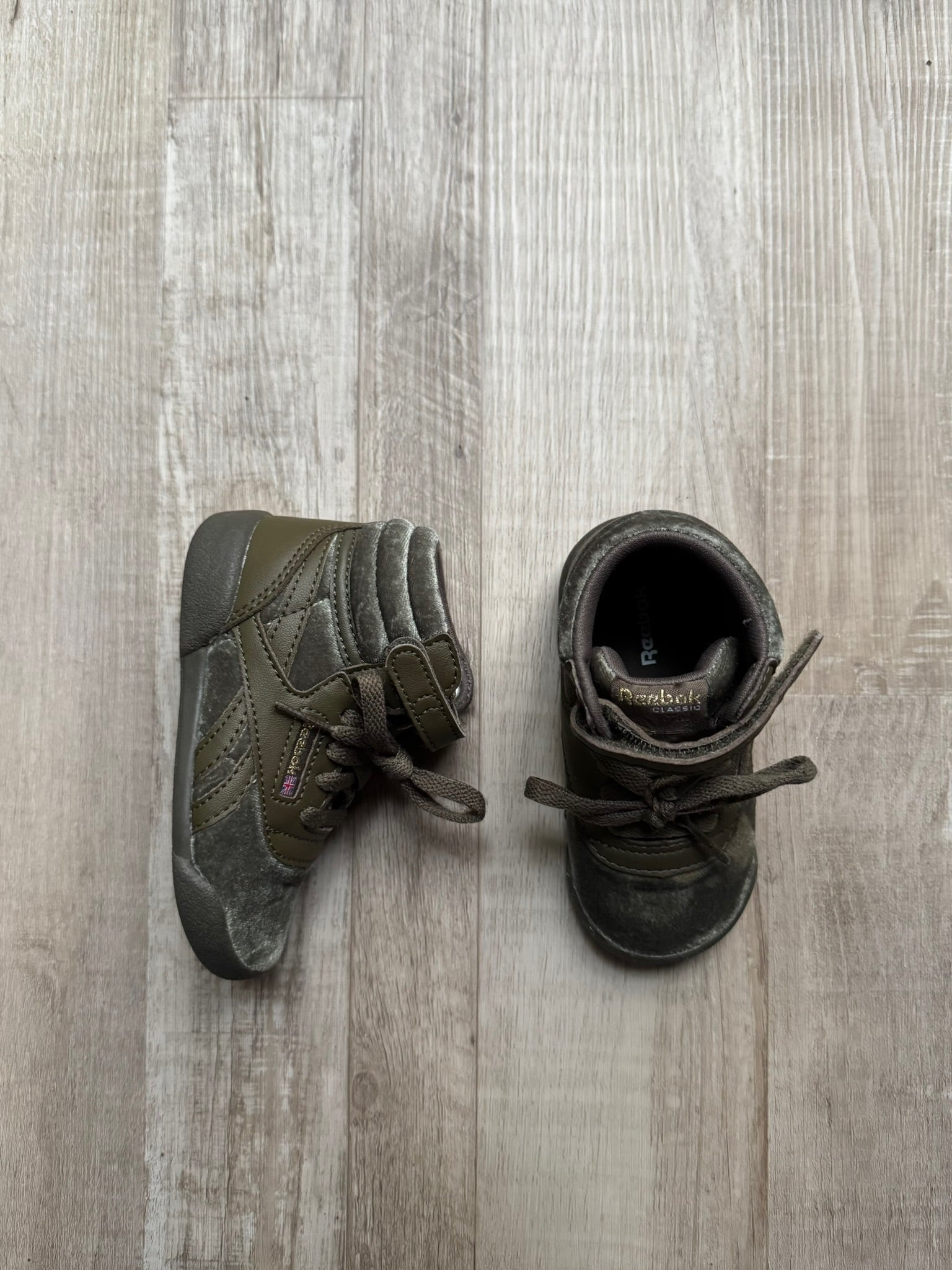 Reebok Green Suede Shoes