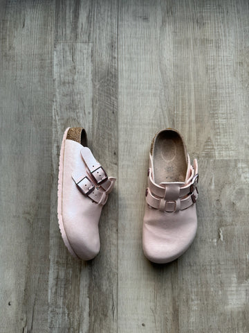 Birkenstocks Pink Clogs