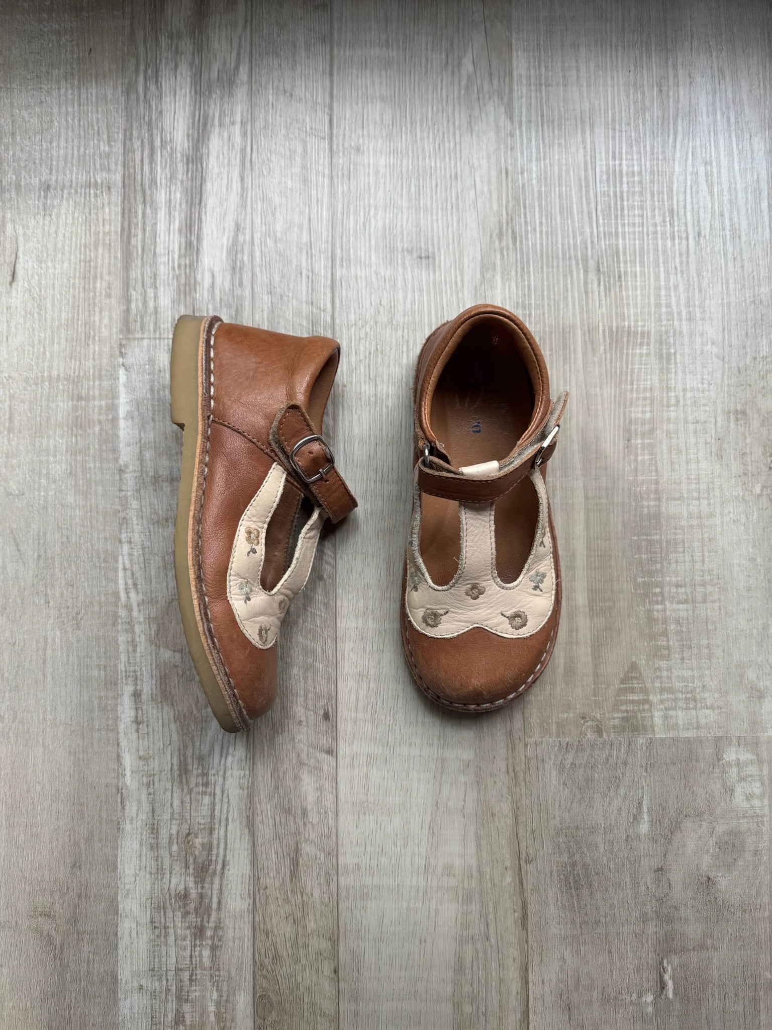 Petit Nord Mary Janes AS IS