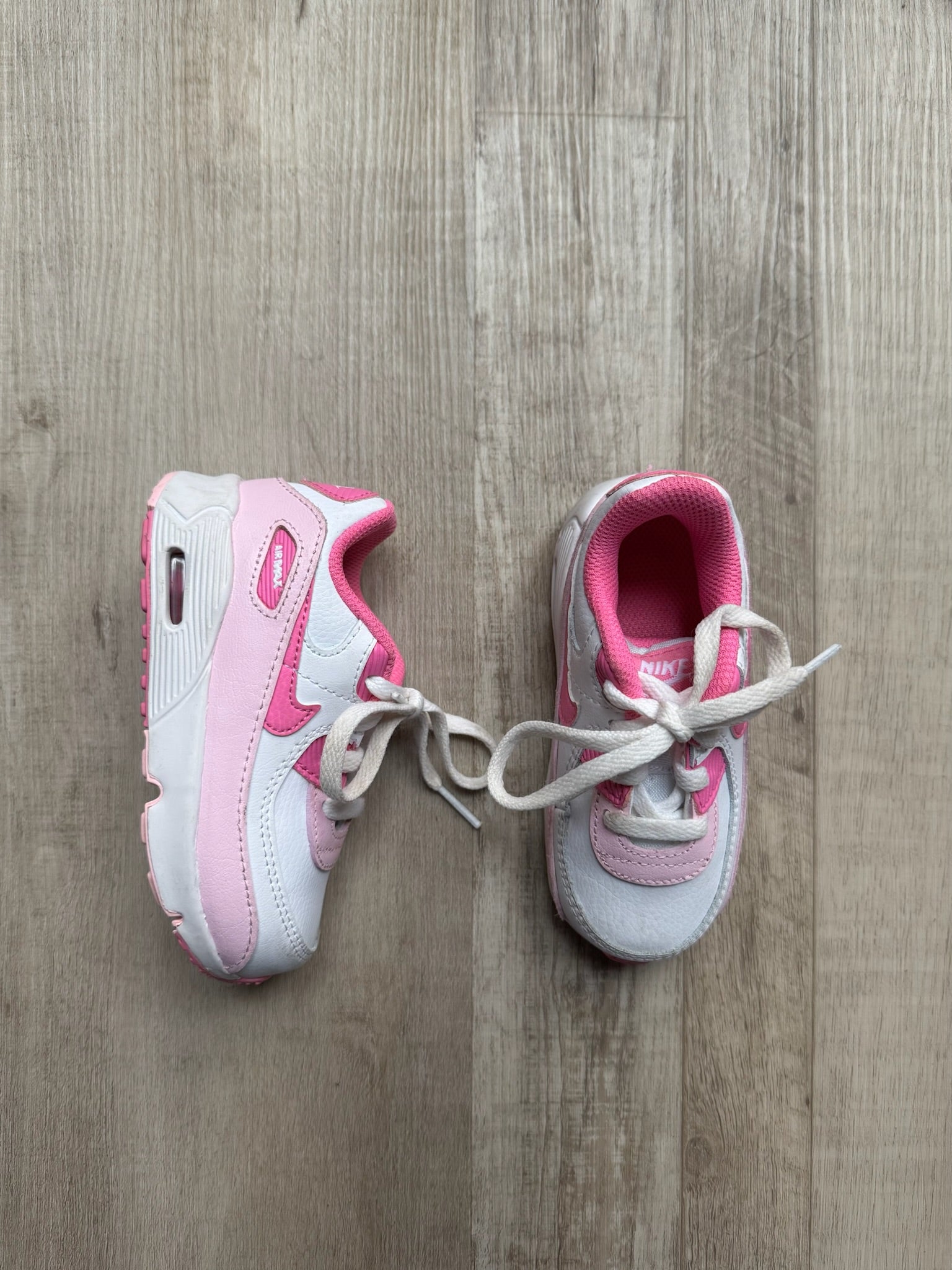 Nike Air White & Pink Shoes