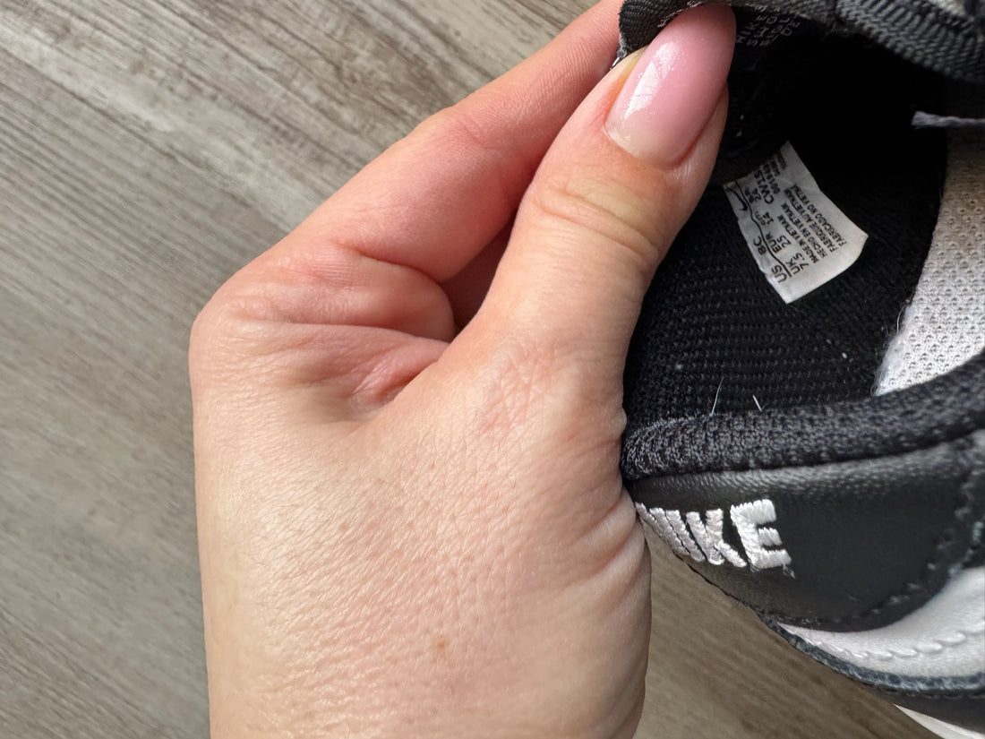 Nike Black/White Shoes