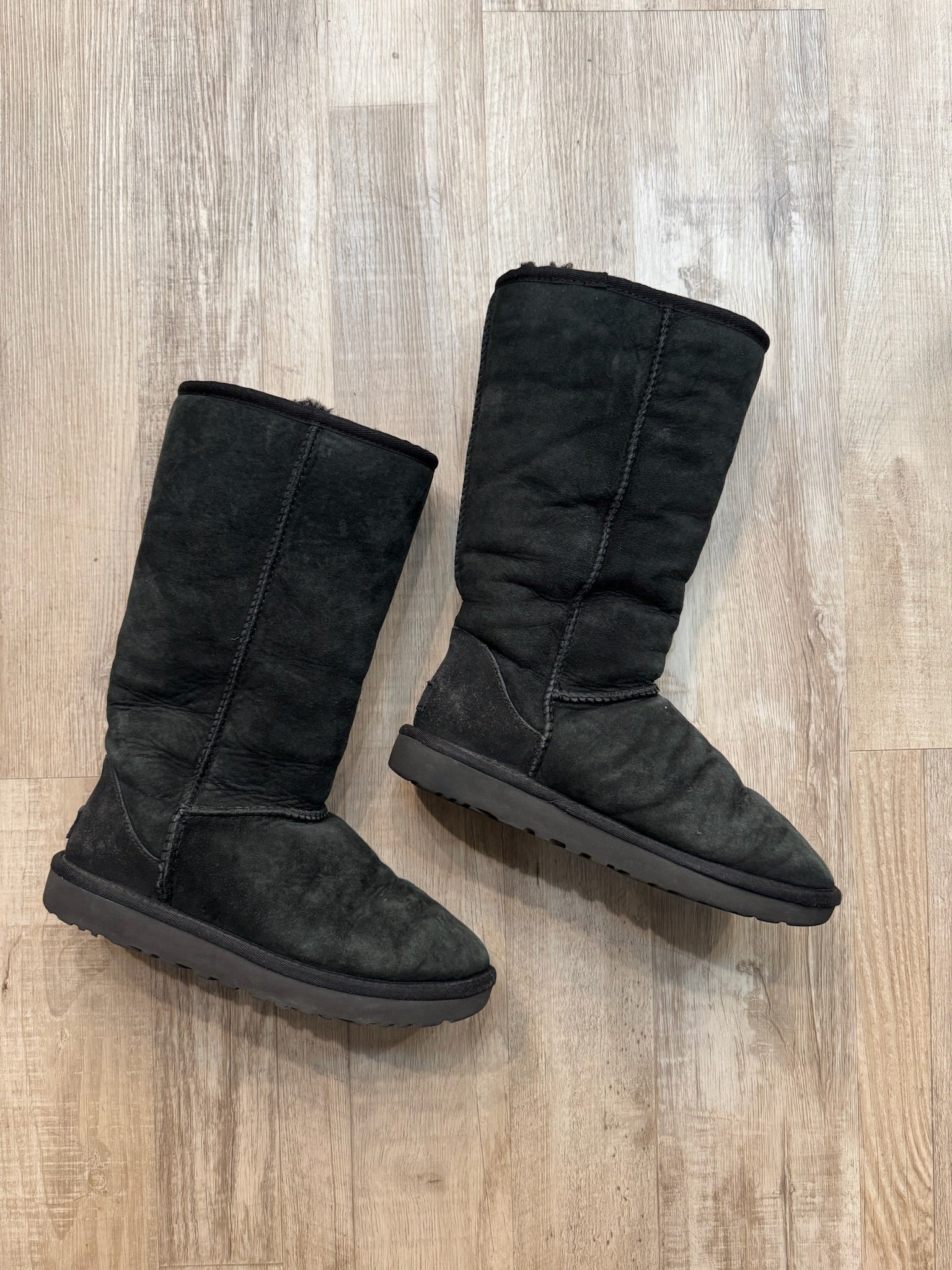 UGG Black Boots W