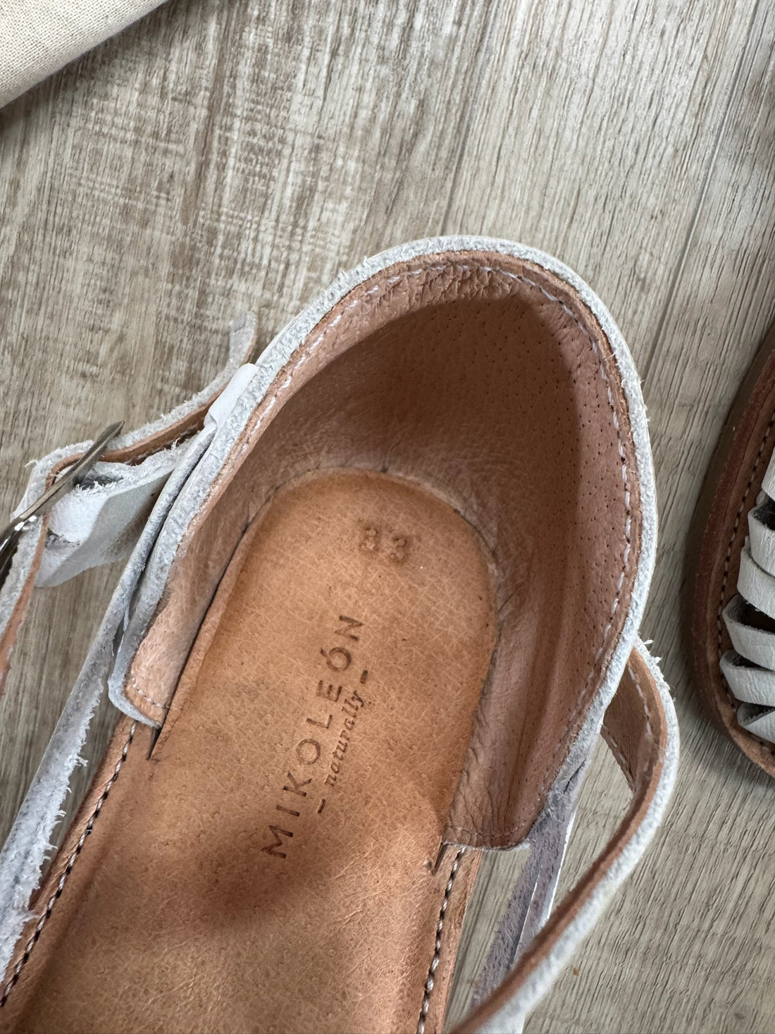 Mikoleon White Sandals