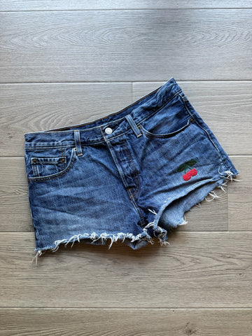 Levi Cherry Short