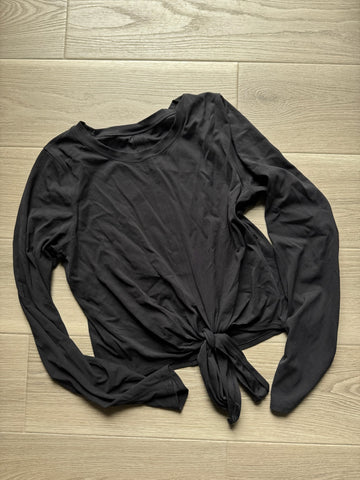 Lulu Black Top