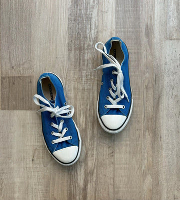 Converse Blue