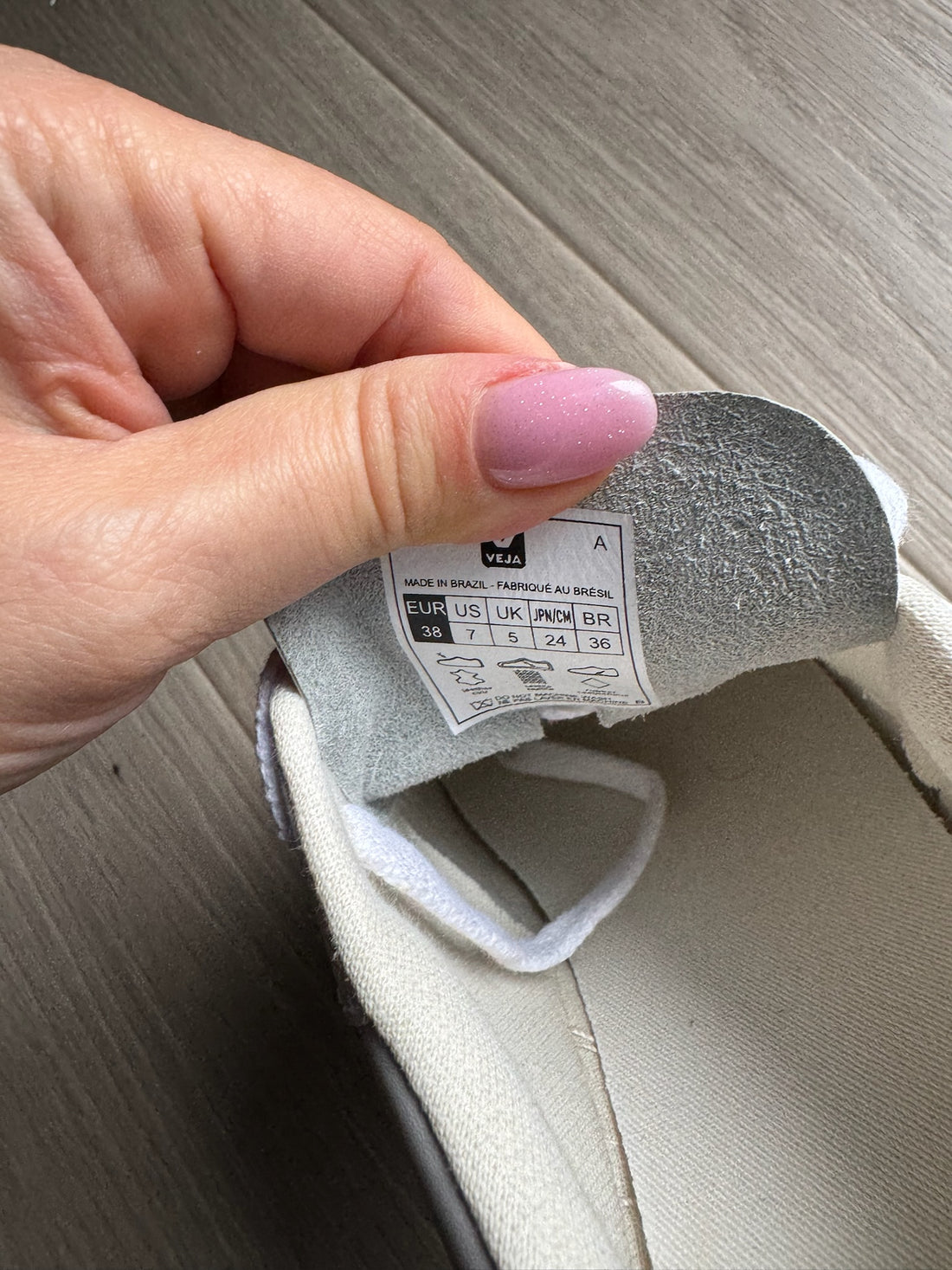 Veja White Shoes - W