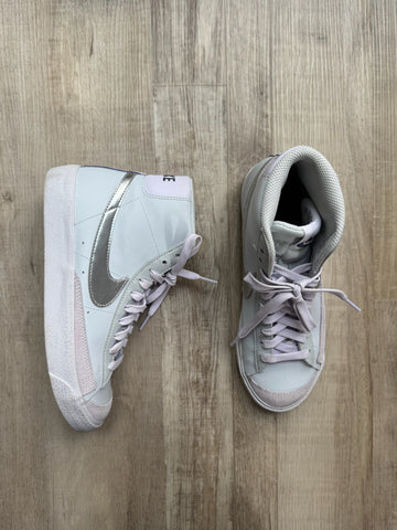 Nike Blazer Lavender Sneaker