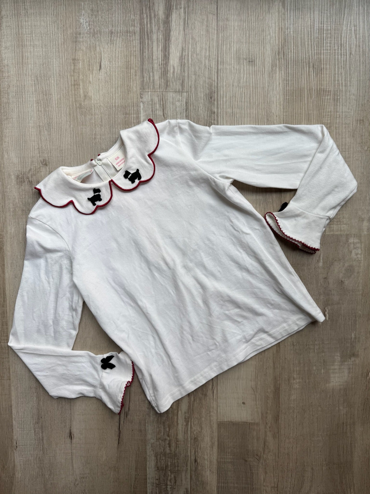 Hartstrings Vintage White Dog Top