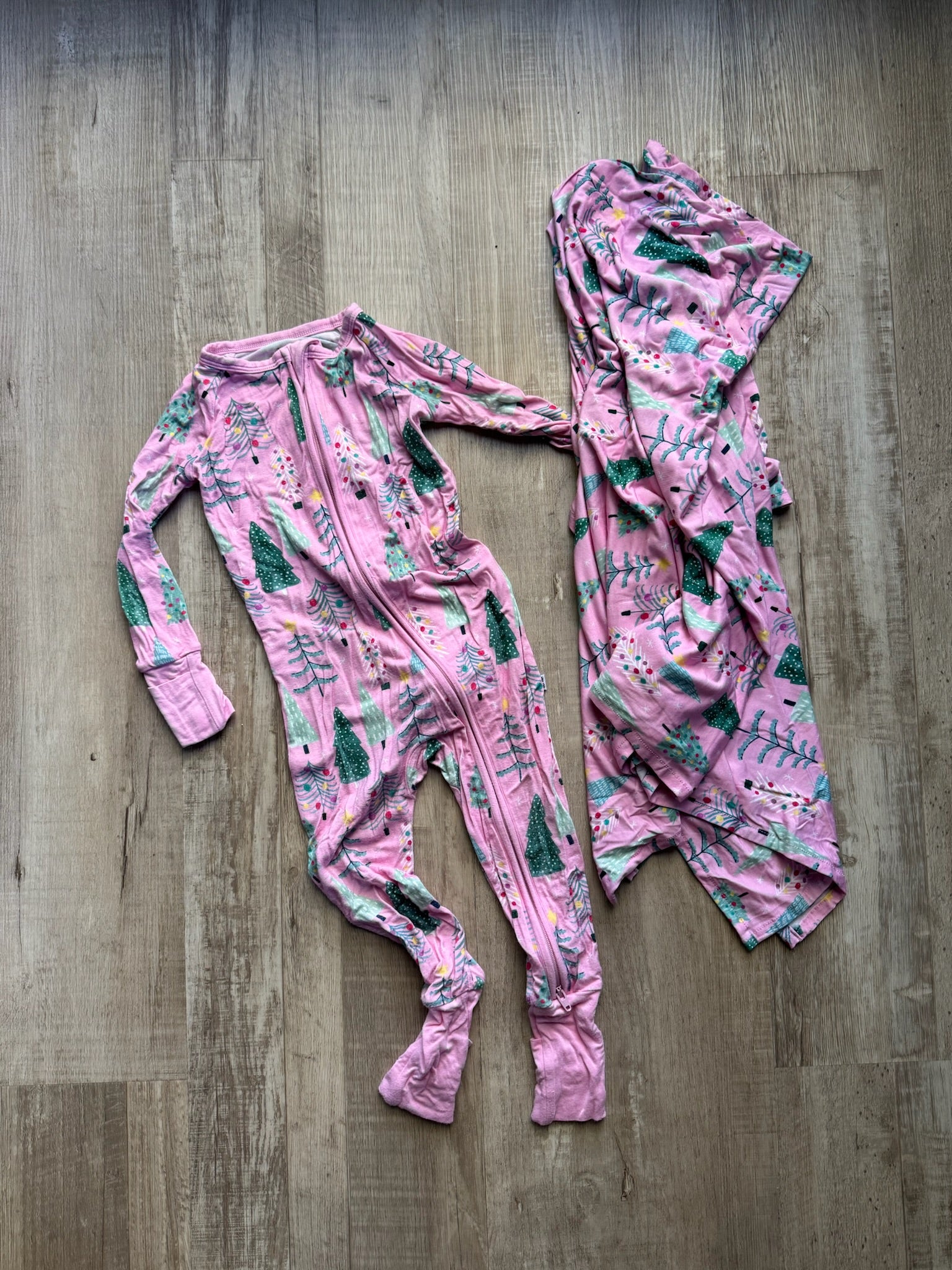 Boutique Bamboo Christmas Sleeper & Blanket