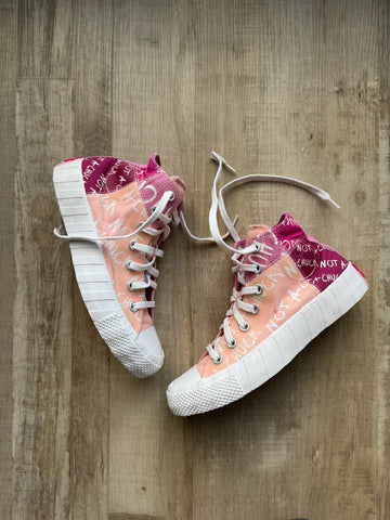 Converse Pink