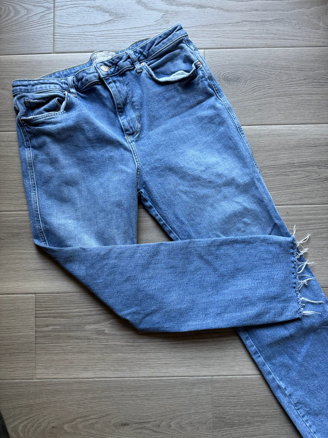 Free People Crop Frayed Hem Jeans