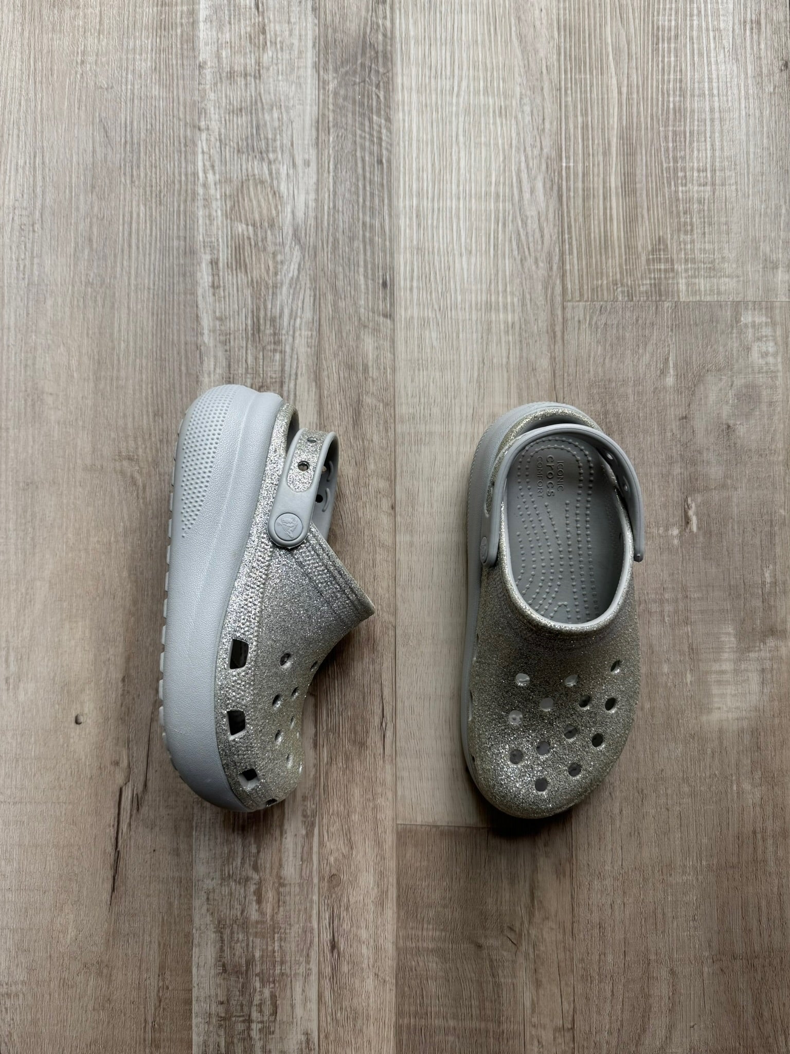 Crocs Silver