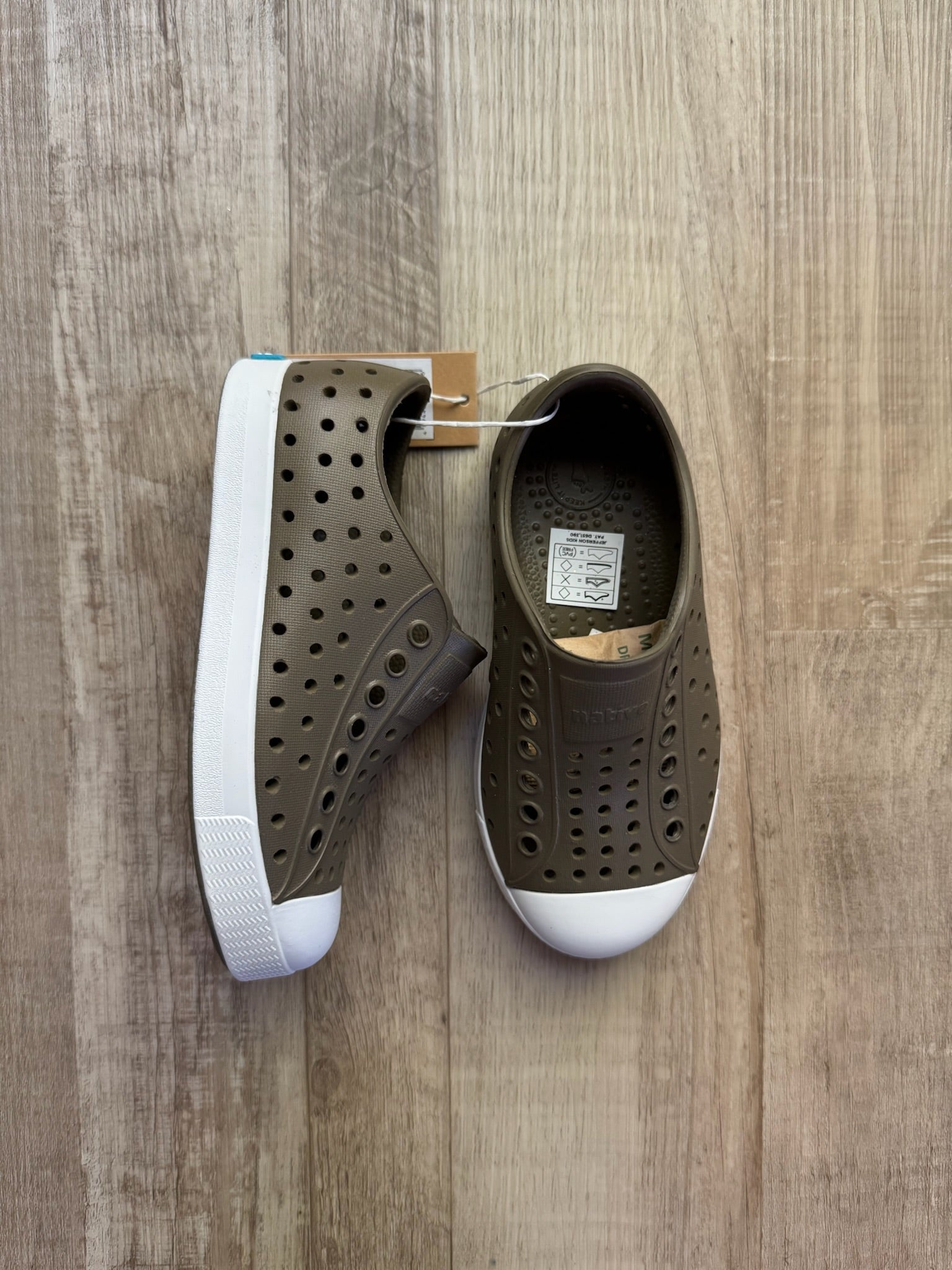 Natives Dark Olive Green NEW