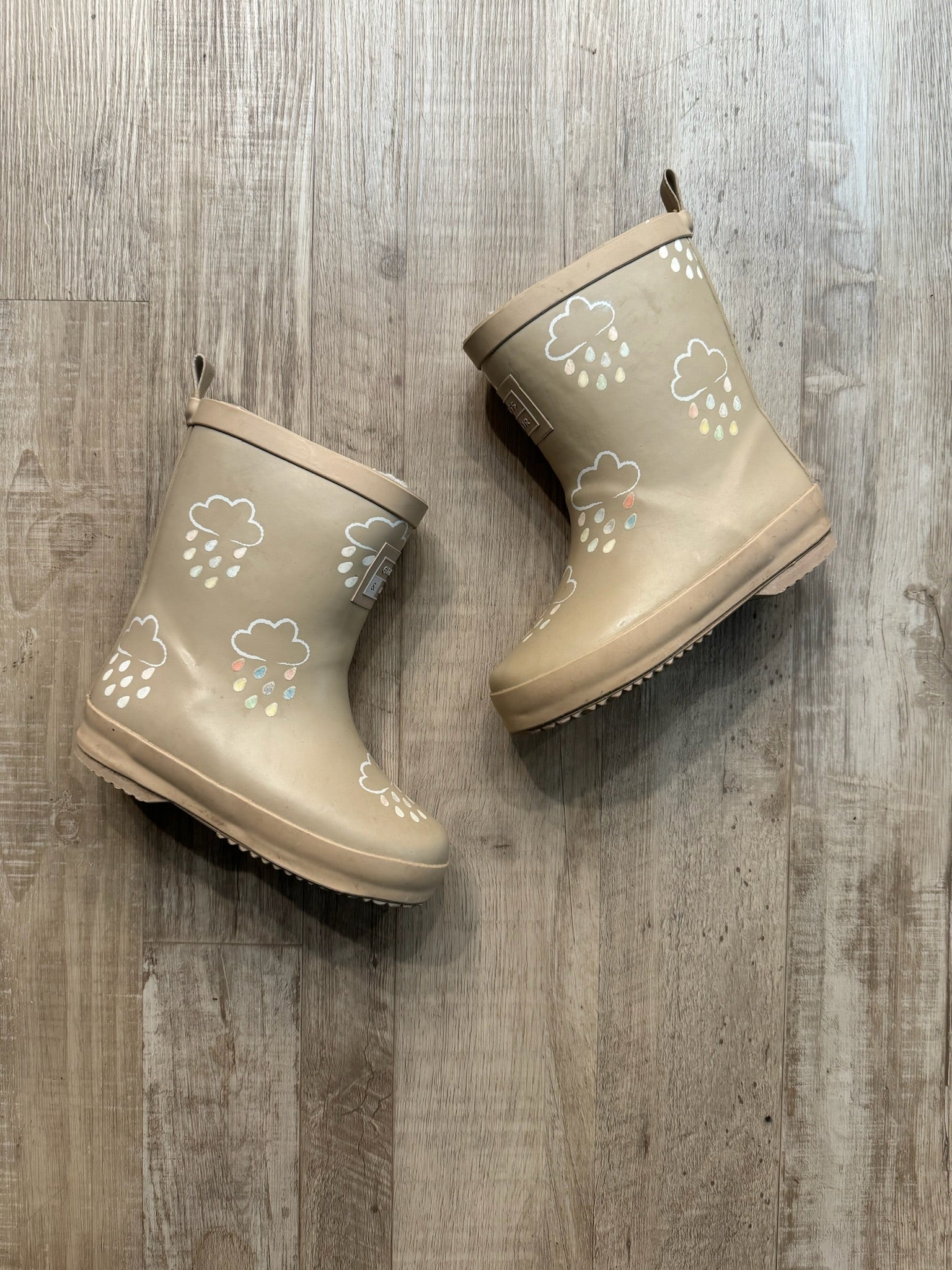 Tan Cloud Rainboots