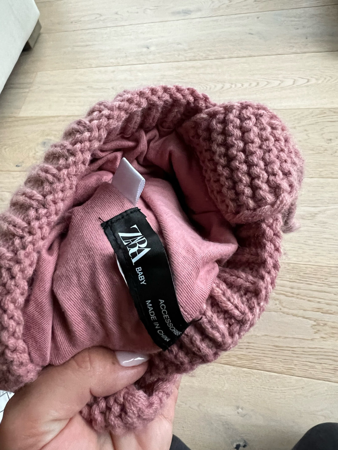 Zara Hat