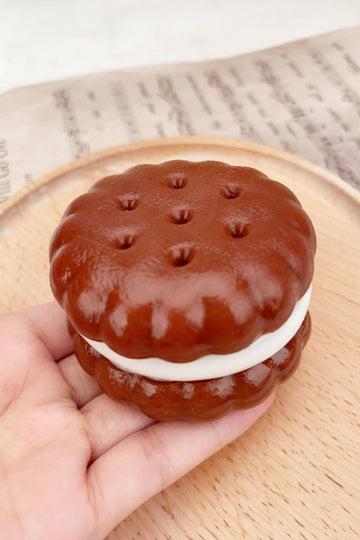 Slow Rebound Realistic Sandwich Cookie Stress Relief Toy