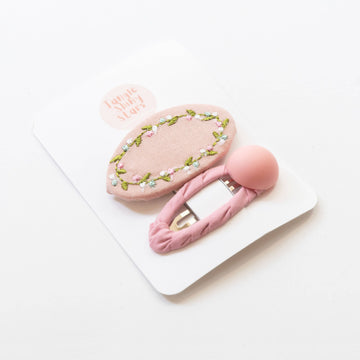 Embroidered Floral Snap Clip